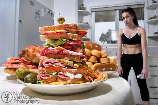 ejercicio se compensa comiendo más, comiendo mal, aplicación de nutrición vs wearable ejercicio comiendo