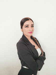Acerca de Nosotros 9 Saira Luna